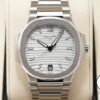パテックフィリップ ノーチラス Ref.7118/1A-010 ステンレススチール シルバー オパーリン文字盤 商品画像1