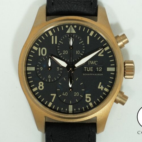 IWC パイロット・ウォッチ・クロノグラフ “10イヤーズ・オブ MR PORTER” Ref.IW387907 ブロンズ ブラック文字盤 未使用 yf9wyvaq 商品画像1