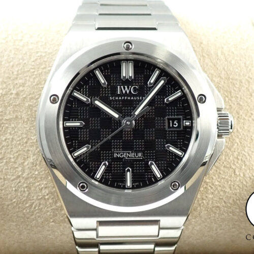 IWC インヂュニア オートマティック 40 Ref.IW328901 ブラック文字盤 未使用 A4155130 商品画像1