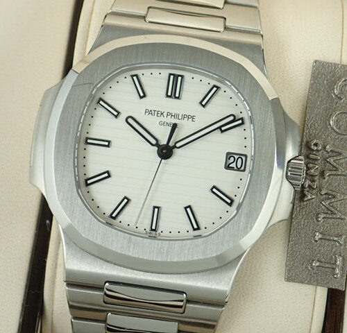 パテックフィリップ ノーチラス Ref.5711/1A ホワイト文字盤 中古 nautilus-24 商品画像1